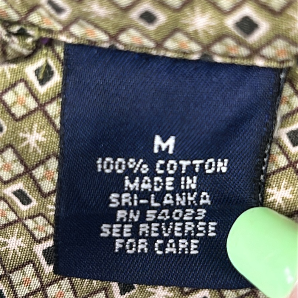 GAP Geometric Green and Cream Shirt - Picture 4 of 11
